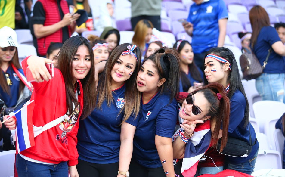 爱游戏官网-泰国队逆转韩国队,黄鸭组合高光表现