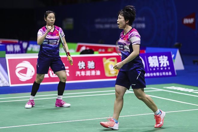 爱游戏官方-中国队鏖战马来西亚队,黄鸭组合刷新纪录